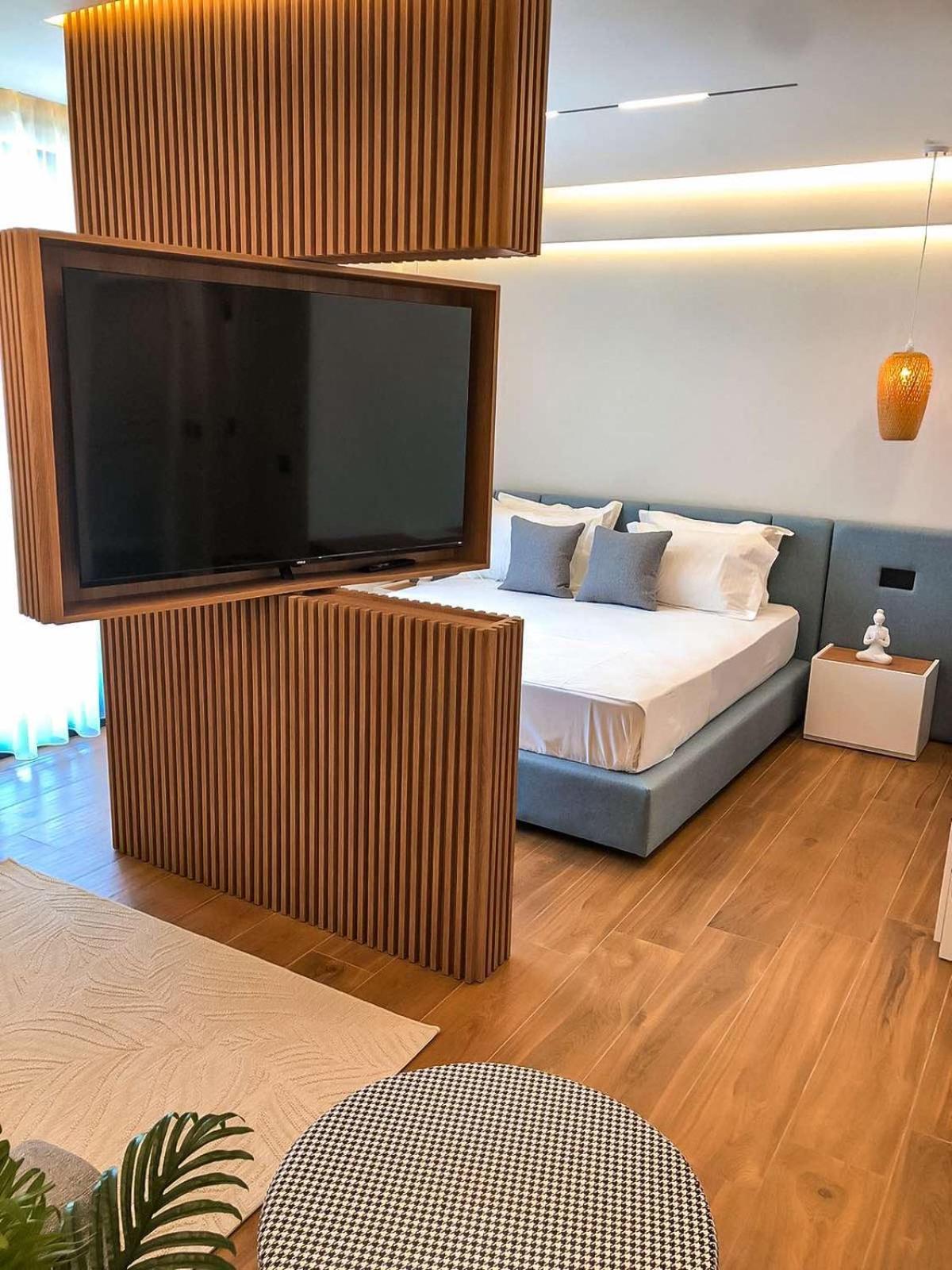 Hotel Teuta أولتْسي المظهر الخارجي الصورة