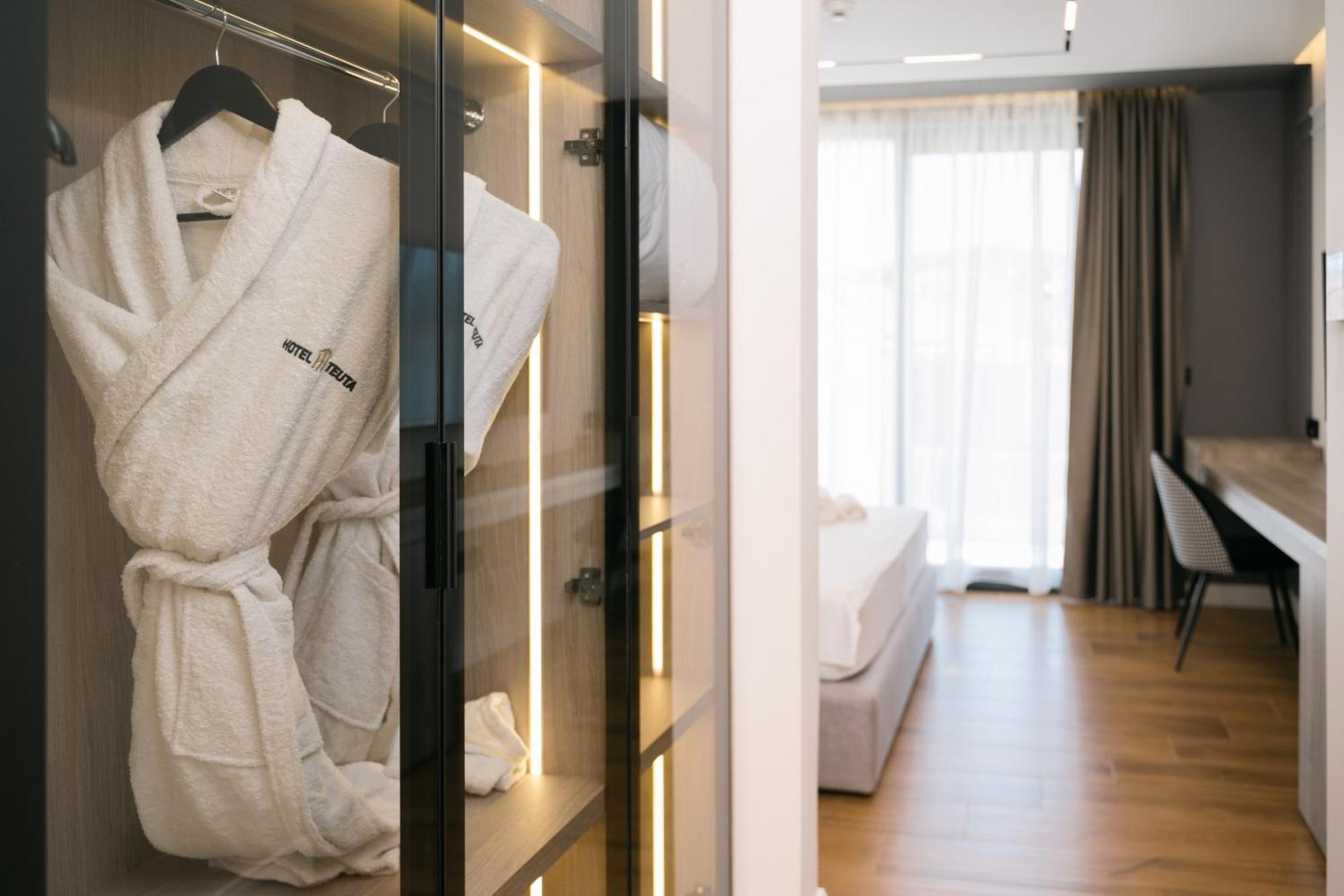 Hotel Teuta أولتْسي المظهر الخارجي الصورة