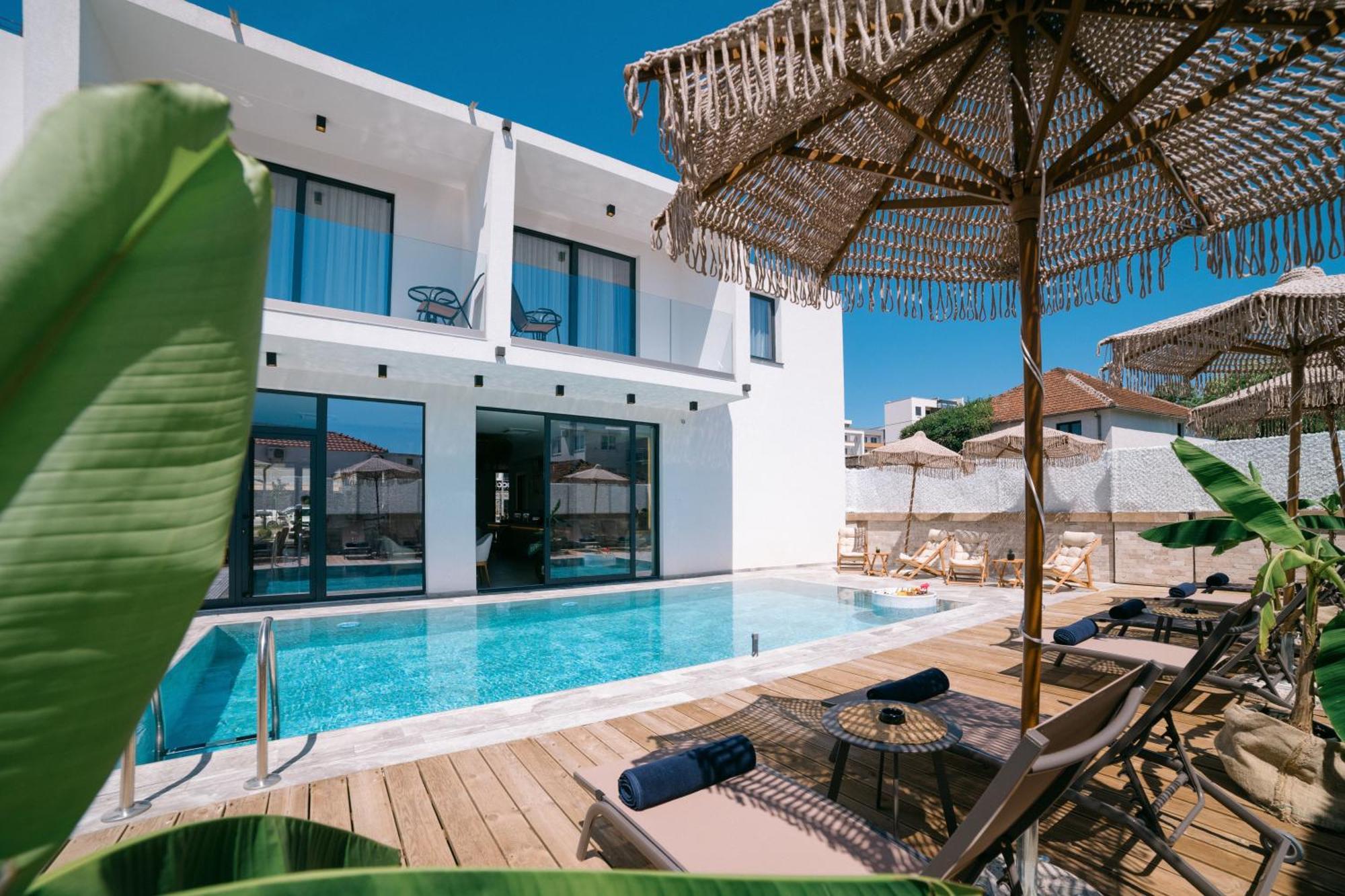 Hotel Teuta أولتْسي المظهر الخارجي الصورة