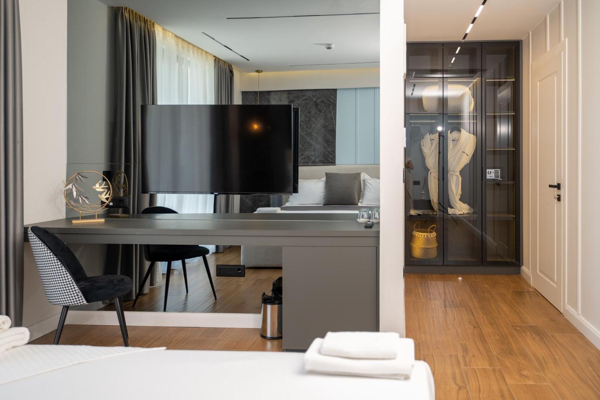 Hotel Teuta أولتْسي المظهر الخارجي الصورة
