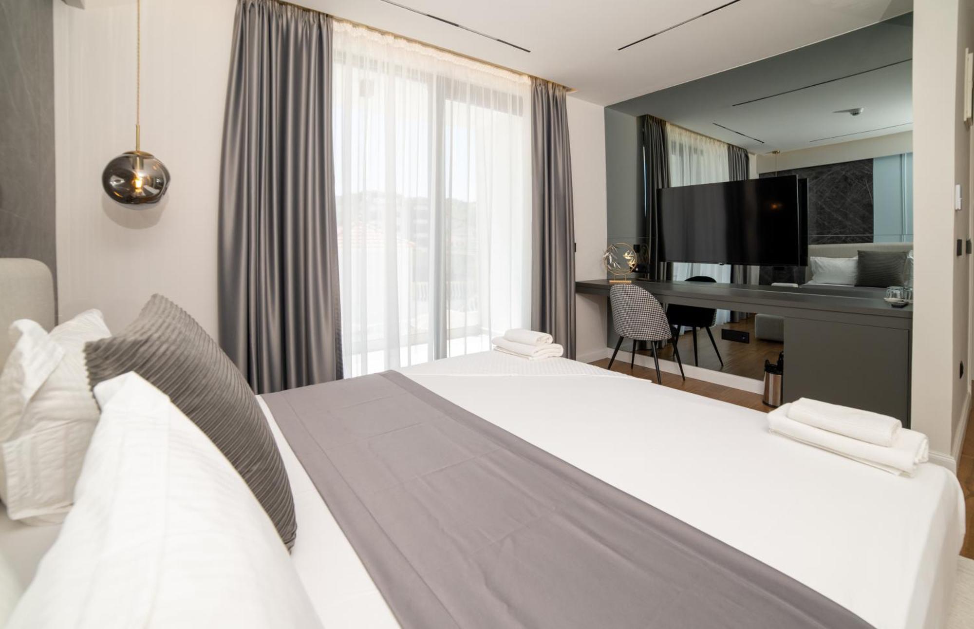 Hotel Teuta أولتْسي المظهر الخارجي الصورة